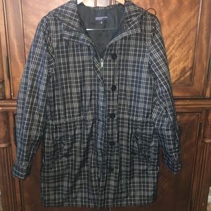 Jones new York medium raincoat